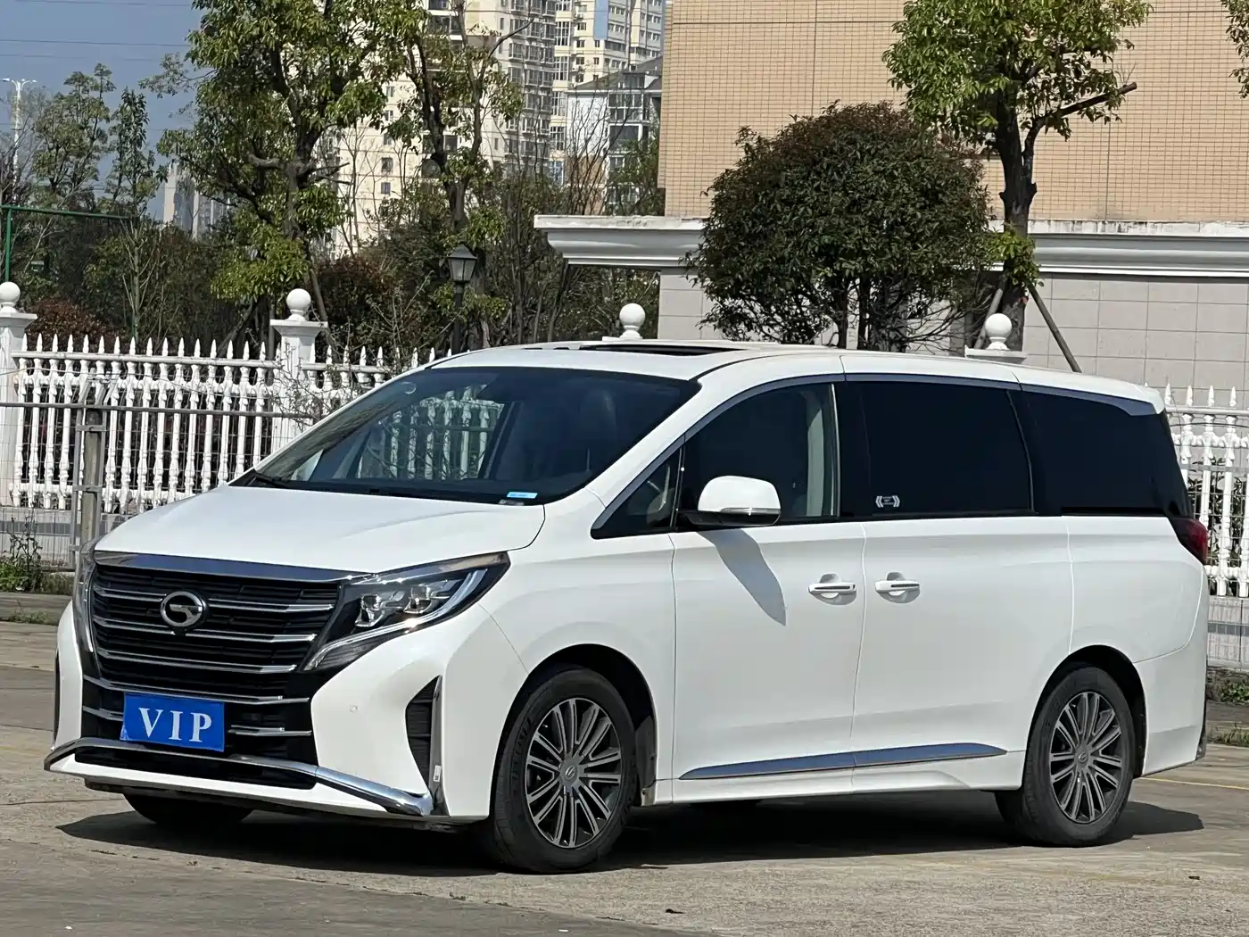 GAC TRUMPCHI M8