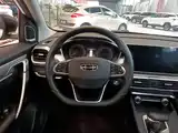 Фото 11 - Geely Coolray