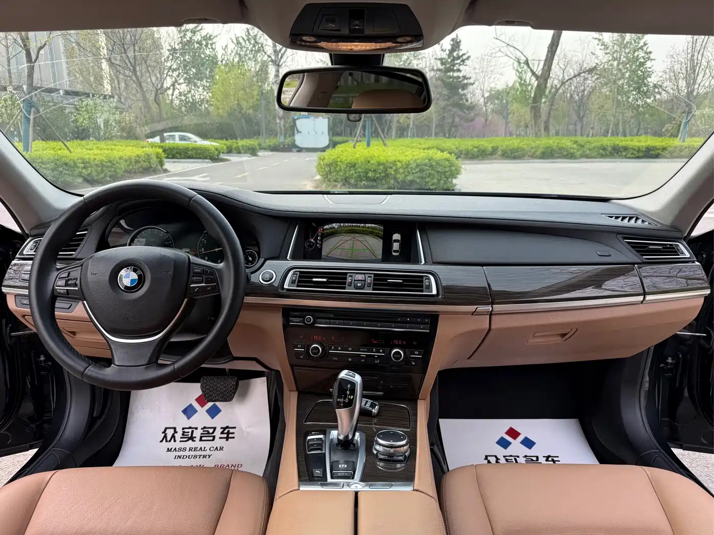 BMW 7 Series 2014 730Li Premium фото 8