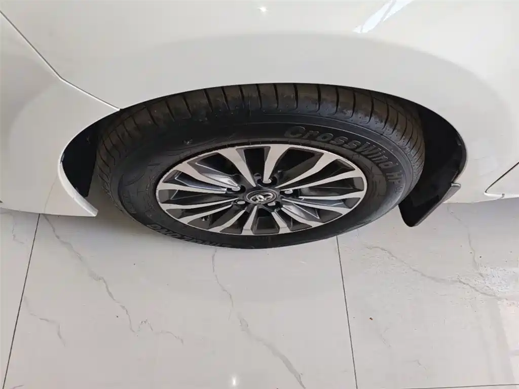 Toyota Corolla 2017 Facelift 1.2T S-CVT GL-i фото 23