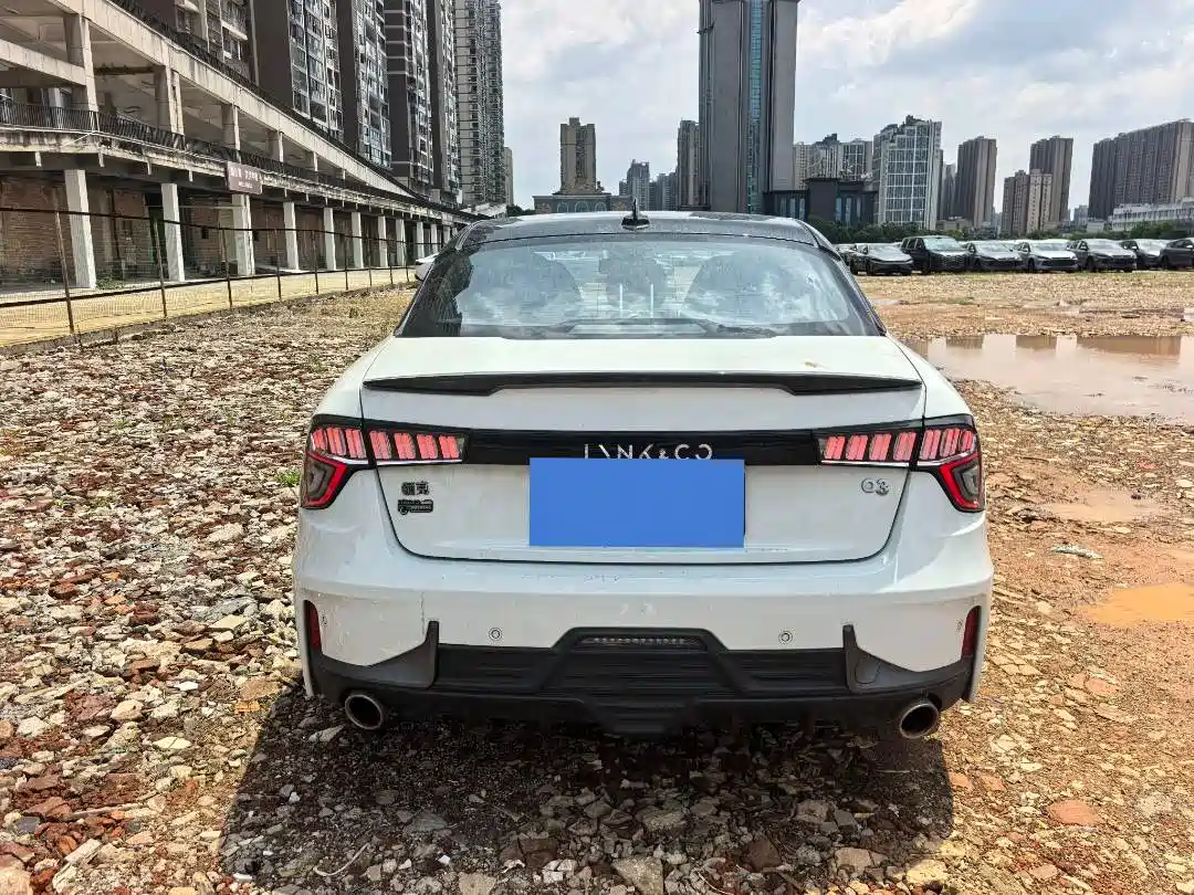 Lynk & Co 03 2021 2.0TD Auto Jin Plus фото 6