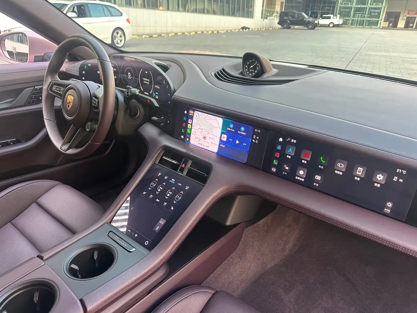 Porsche Taycan 2020 Taycan фото 21