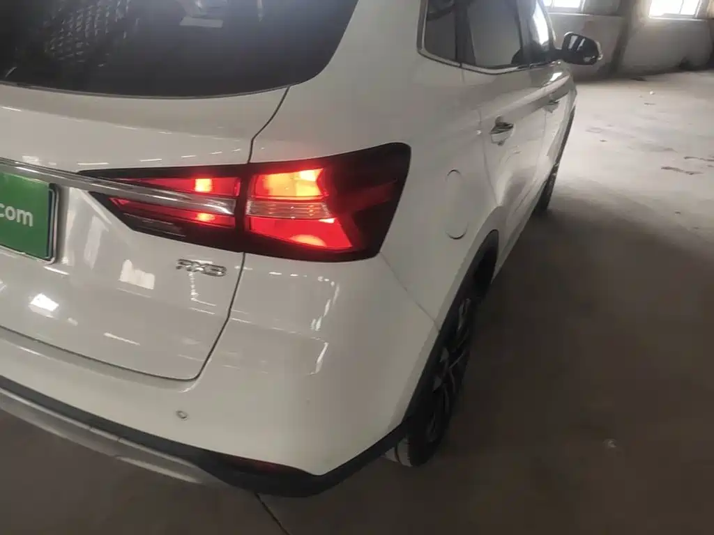 Фото 8 - Roewe RX3