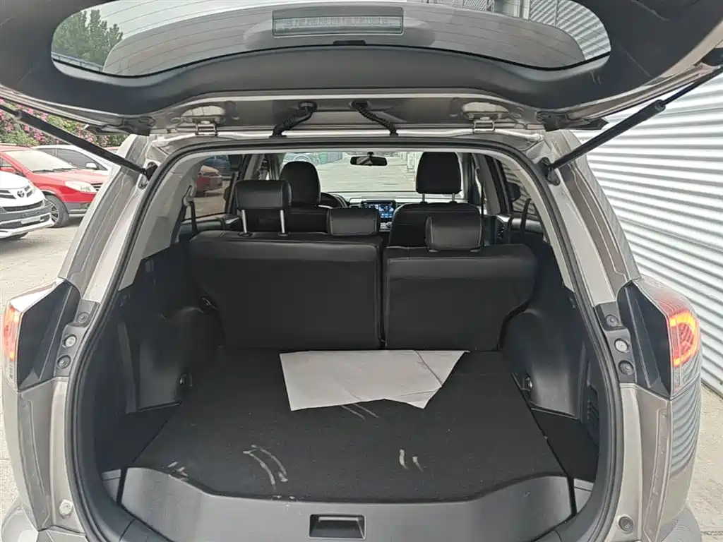 Toyota RAV4 Rongfang 2019 2.0L CVT 2WD Comfort Edition China VI фото 19