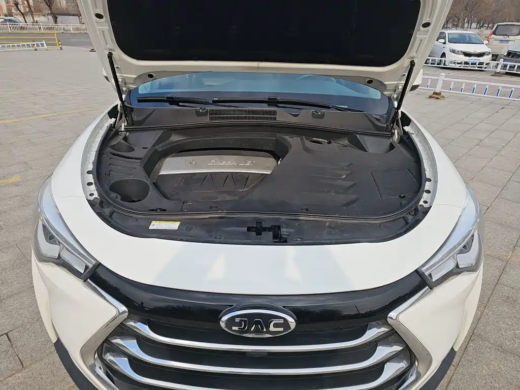 JAC Motors Refine S7 2017 2017 1.5T Automatic Luxury