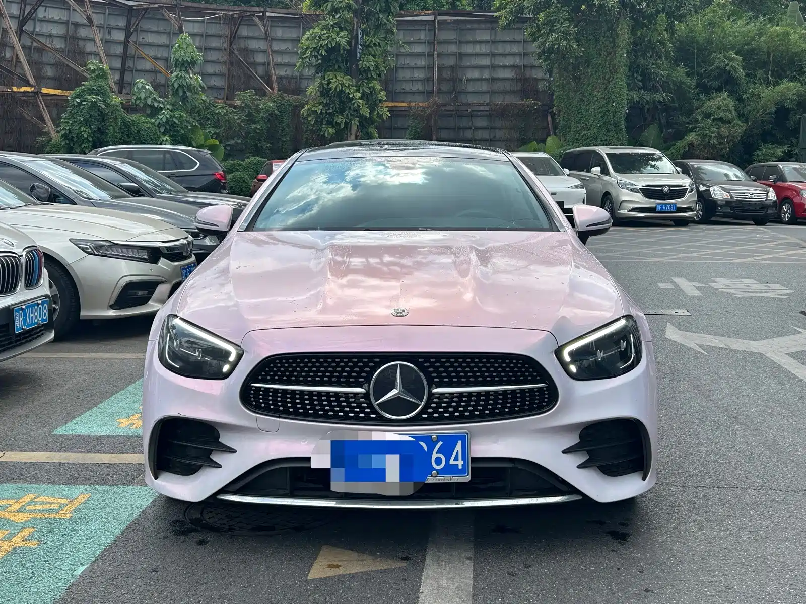 Фото 2 - Mercedes-Benz E-Class (Import)