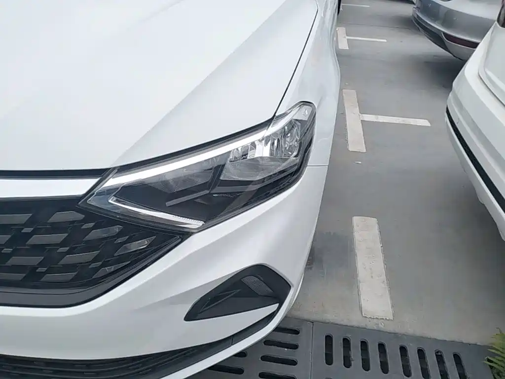 Photo 24 - Jetta VA3