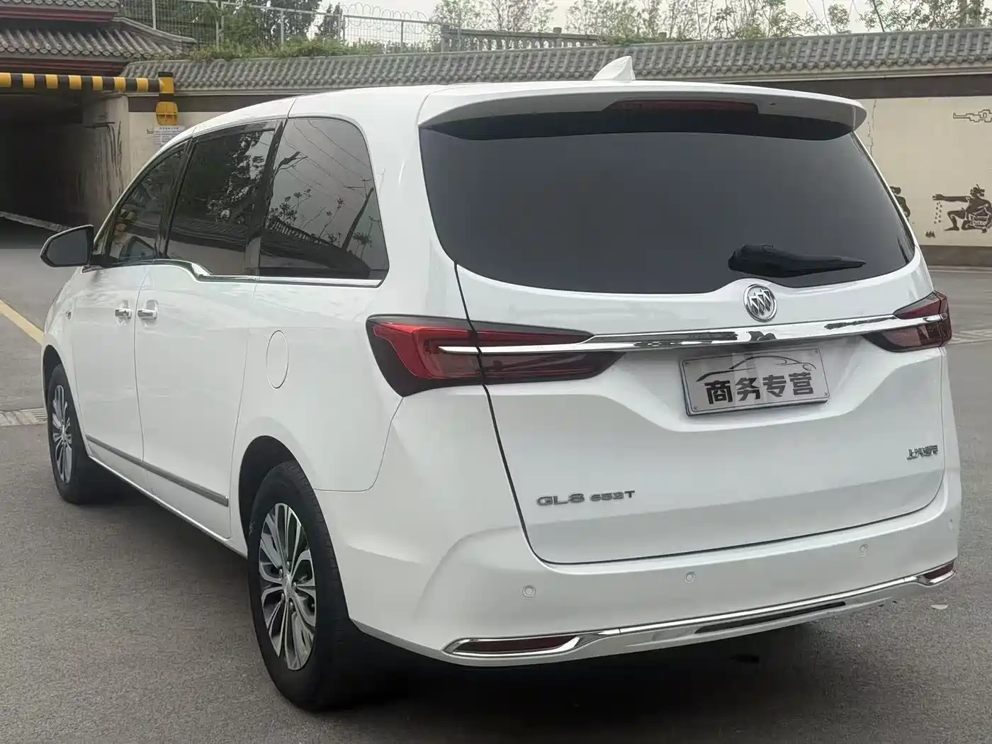 BUICK GL8