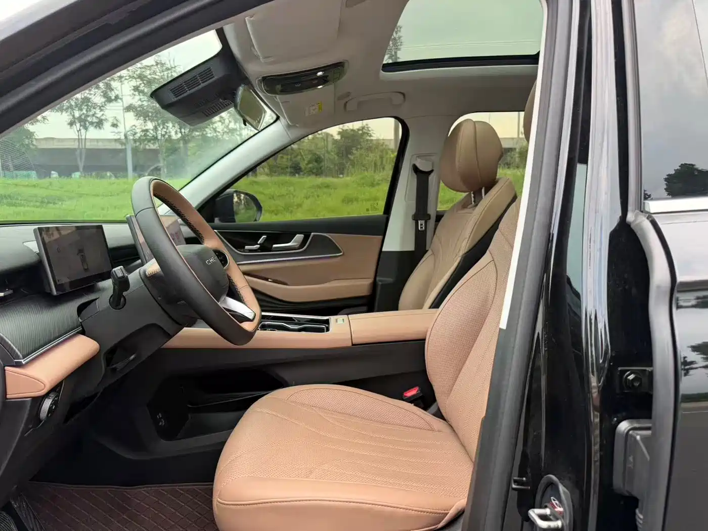 Chery Tiggo 8L 2024 2024 Model 2.0T 2WD Luxury 5-Seater