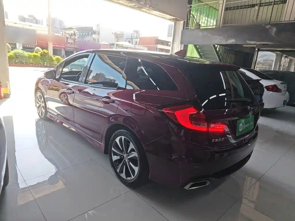 Фото 5 - Honda Jade
