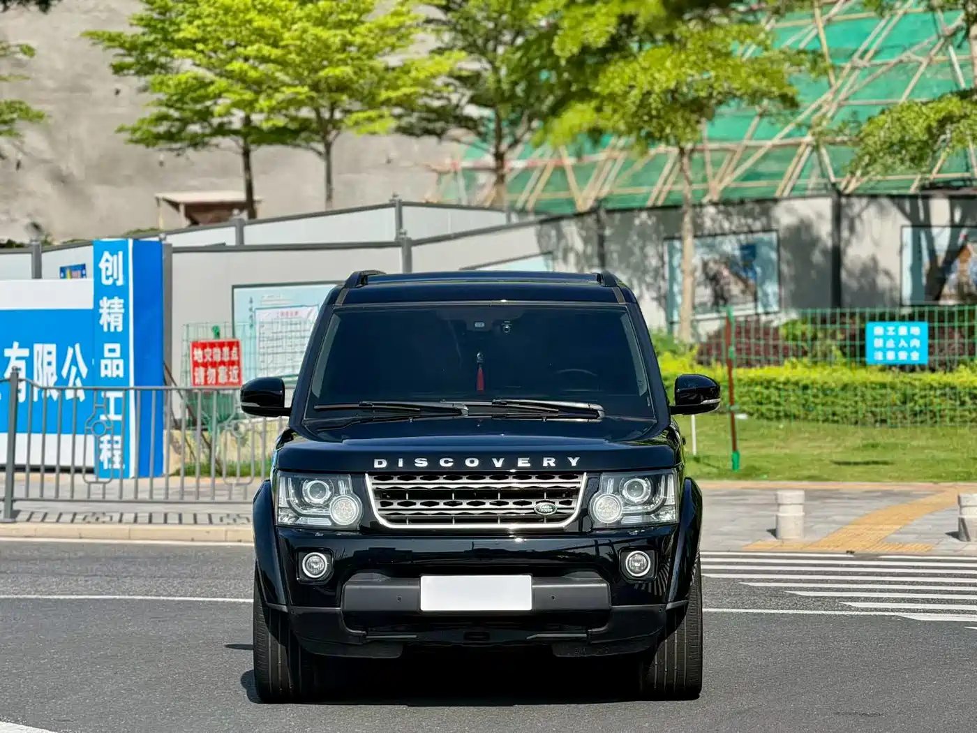 Фото 2 - Land Rover Discovery