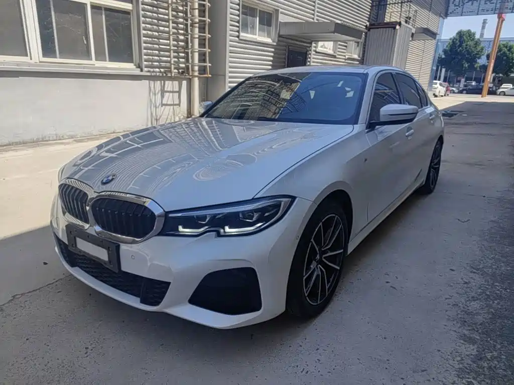 BMW 3-SERIES