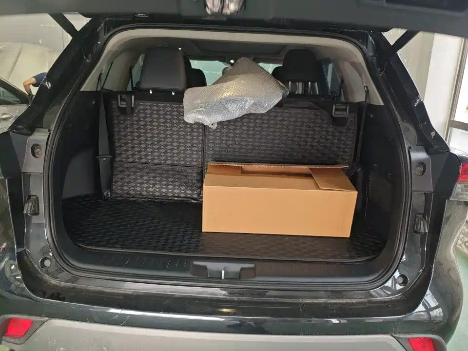 صورة 8 - Toyota Highlander