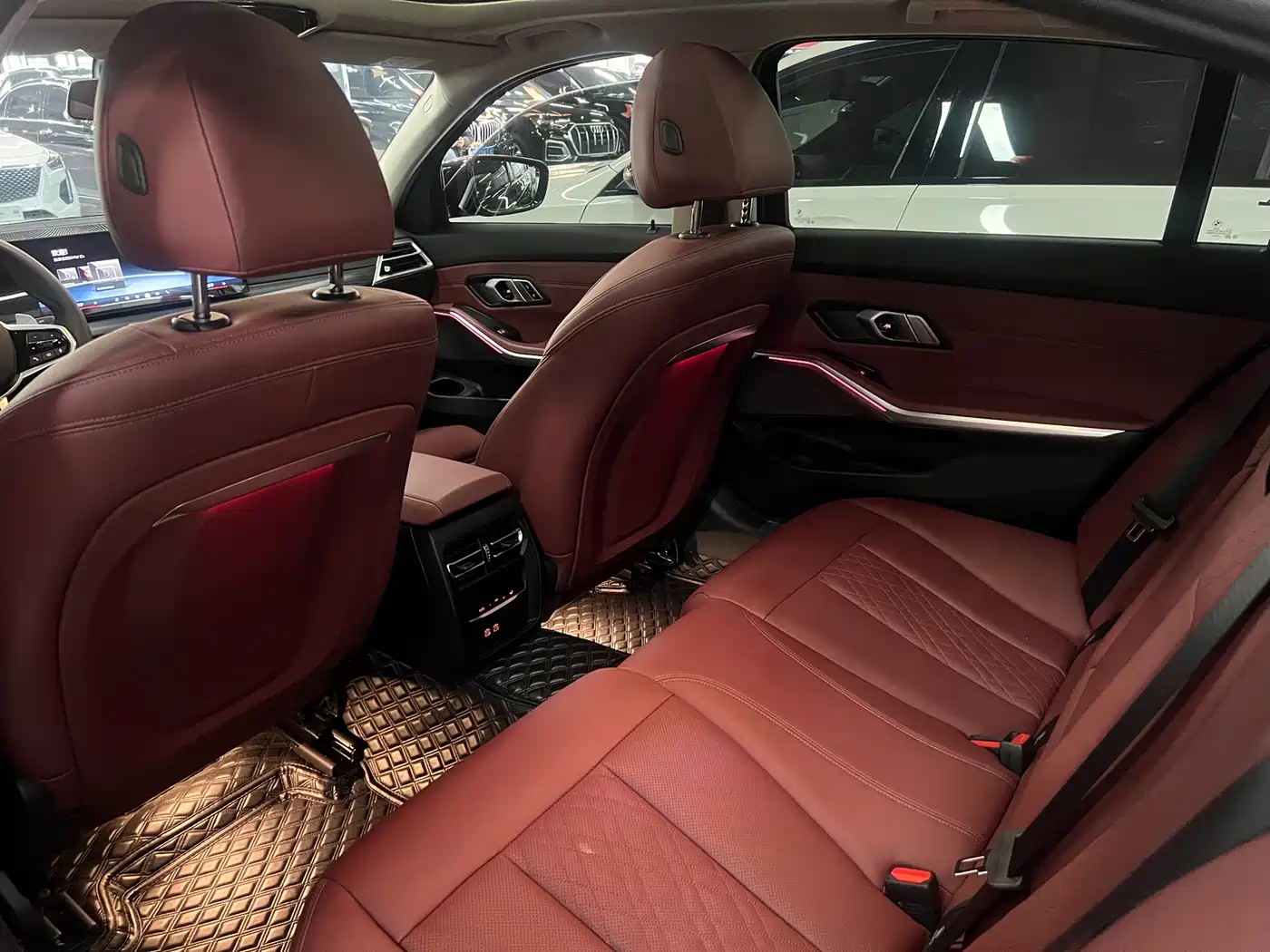 BMW 3 Series 2024 325Li M Sport Package фото 13