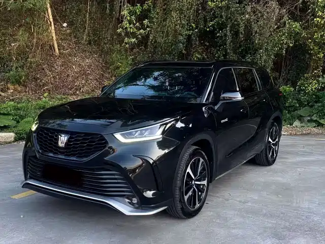 Toyota Crown Kluger 2023 2.5L HEV AWD Luxury Edition
