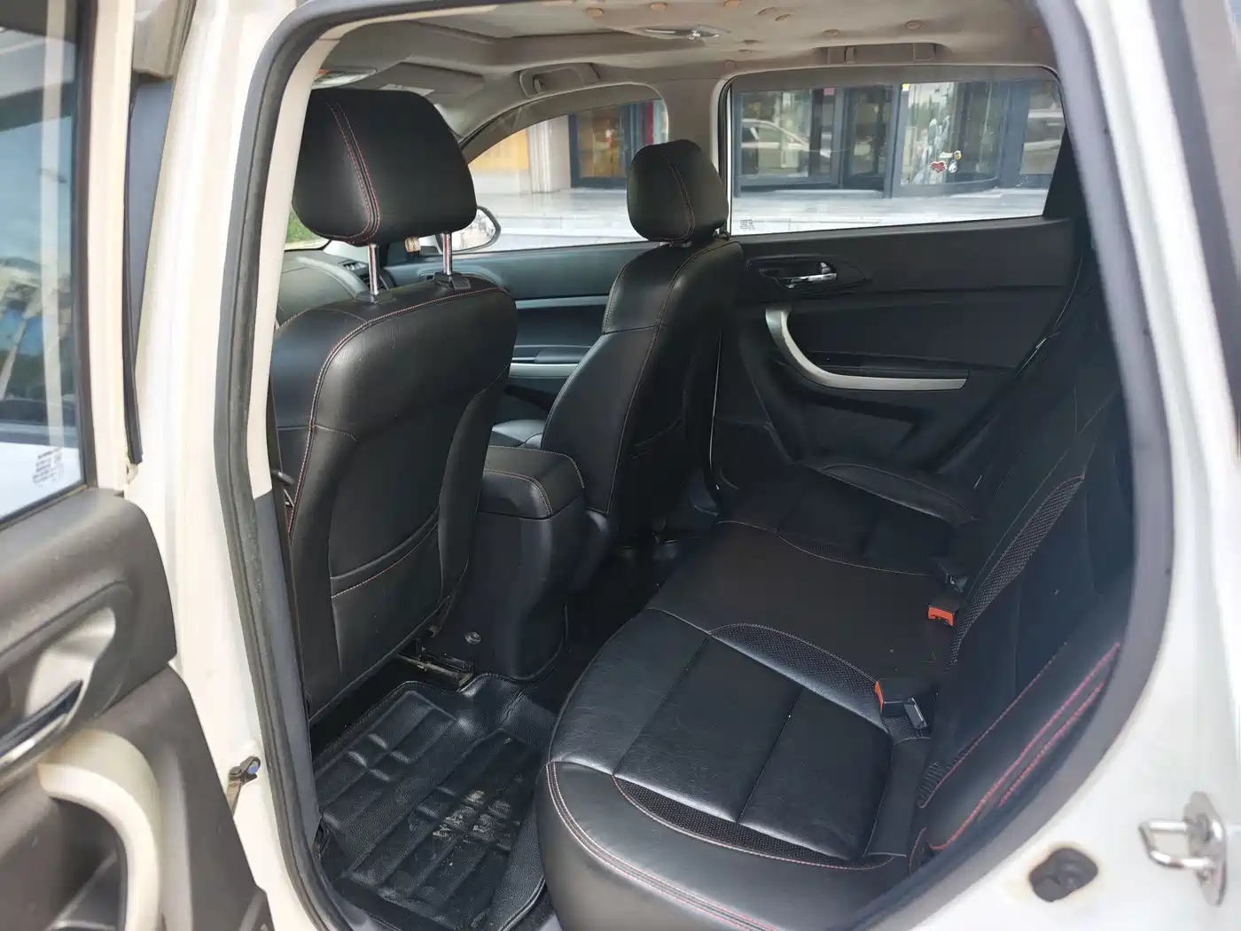 Фото 8 - Changan CS35