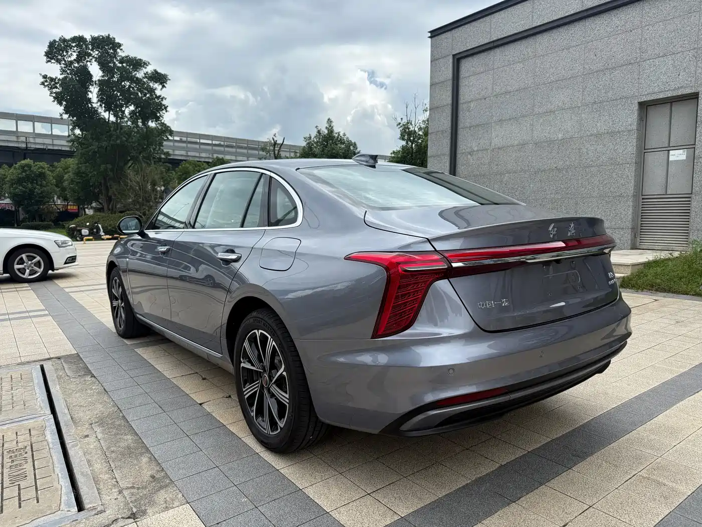 Hongqi H5 PHEV 2025 2025 170 Super Hybrid Edition