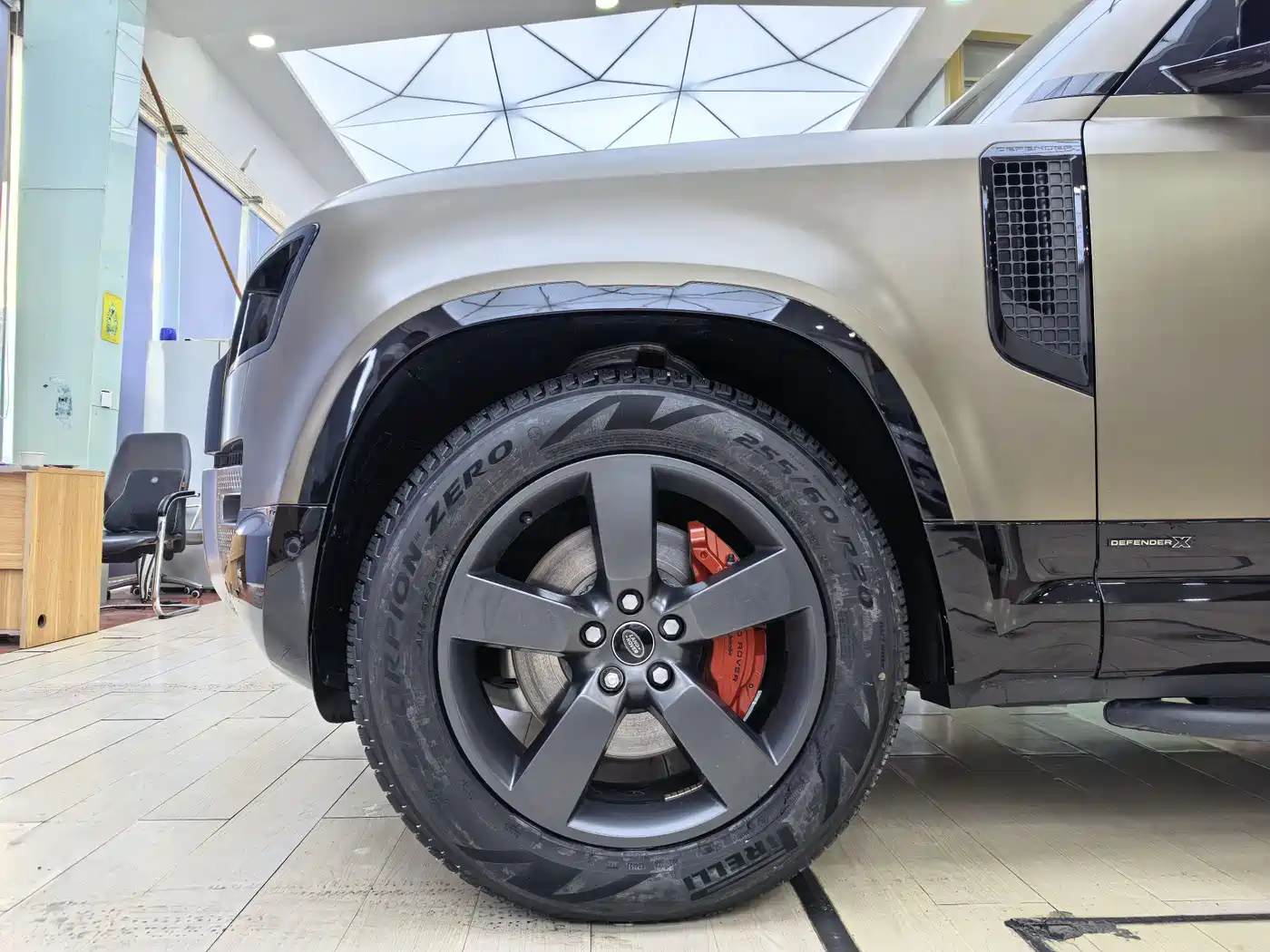 LAND ROVER GUARD