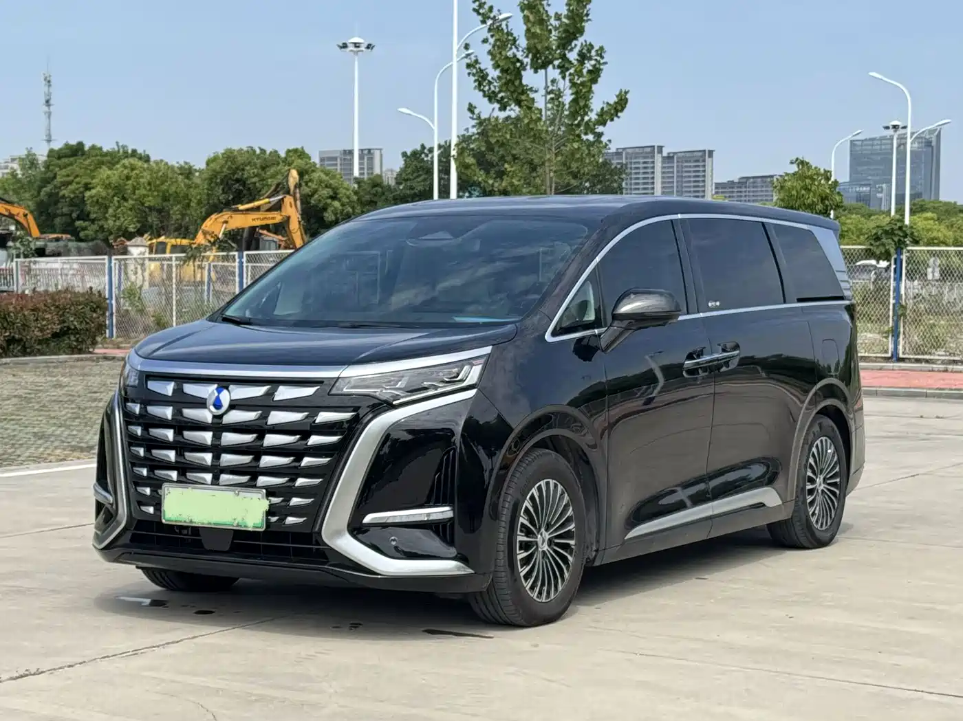 Denza D9 2024 DM-i 980 AWD Prestige