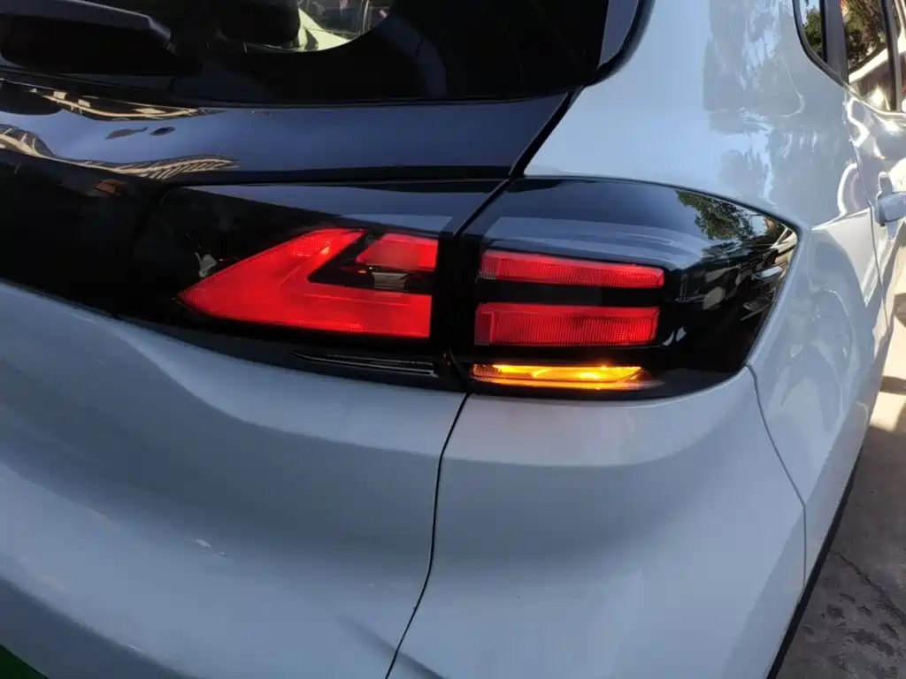 Фото 8 - Changan CS15