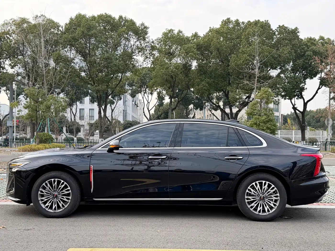 Hongqi HONGQI H5