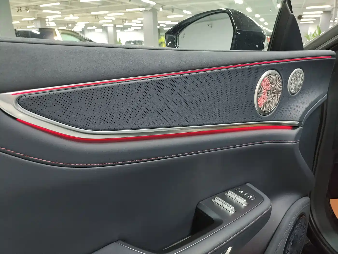 ZEEKR EXTREME KRYPTON 001