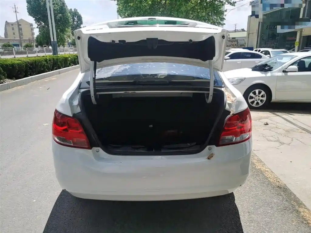 Chevrolet Sail 2018 Sail 3 1.3L Manual Comfort Sunroof фото 19