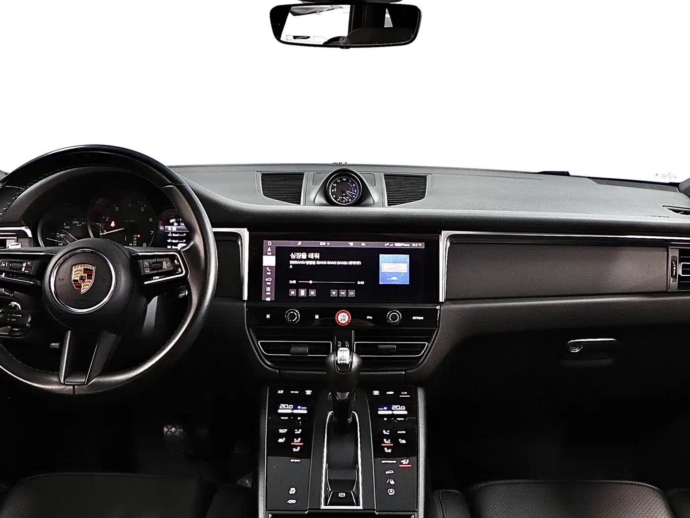 Porsche Macan 2022 Macan 2.0T фото 19
