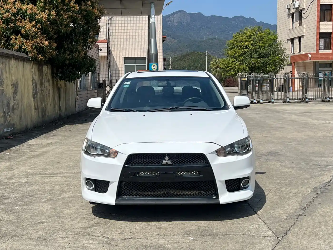 Mitsubishi Lancer EX 2012 New Year Edition 1.8L CVT Comfort фото 2