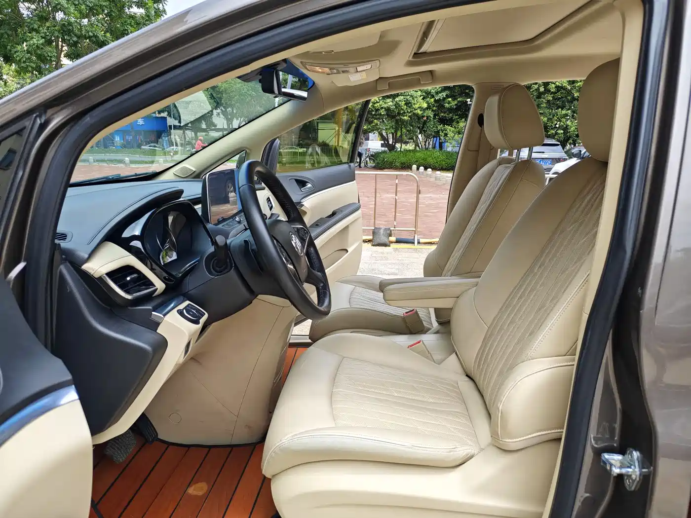 BUICK GL8