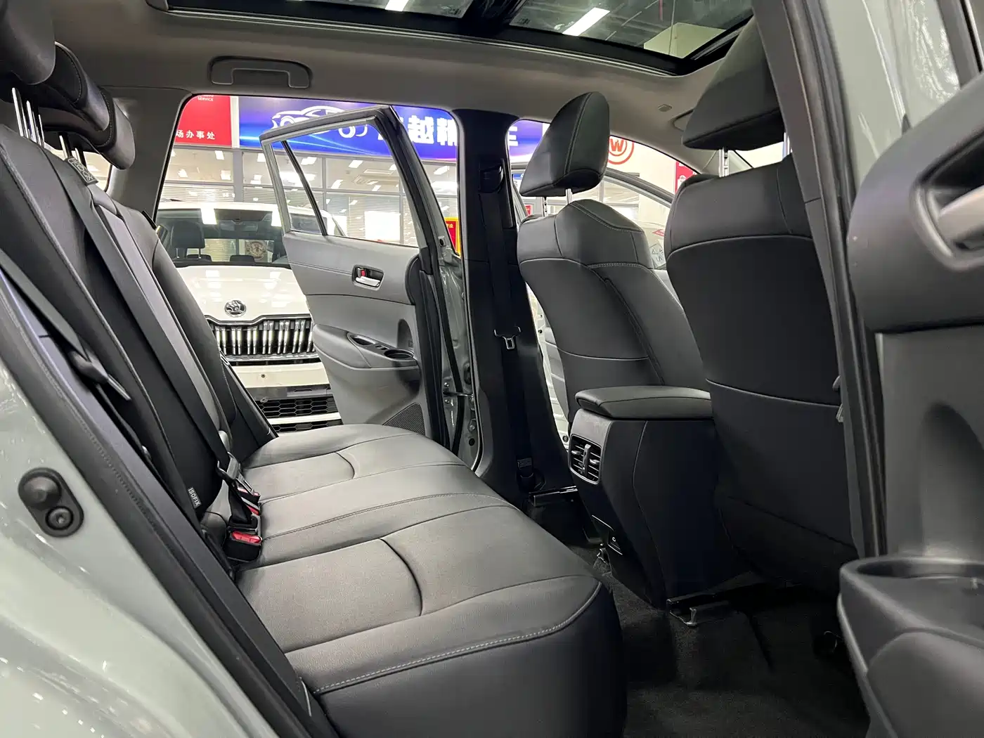 Toyota Corolla Cross 2022 2.0L Flagship Edition фото 9