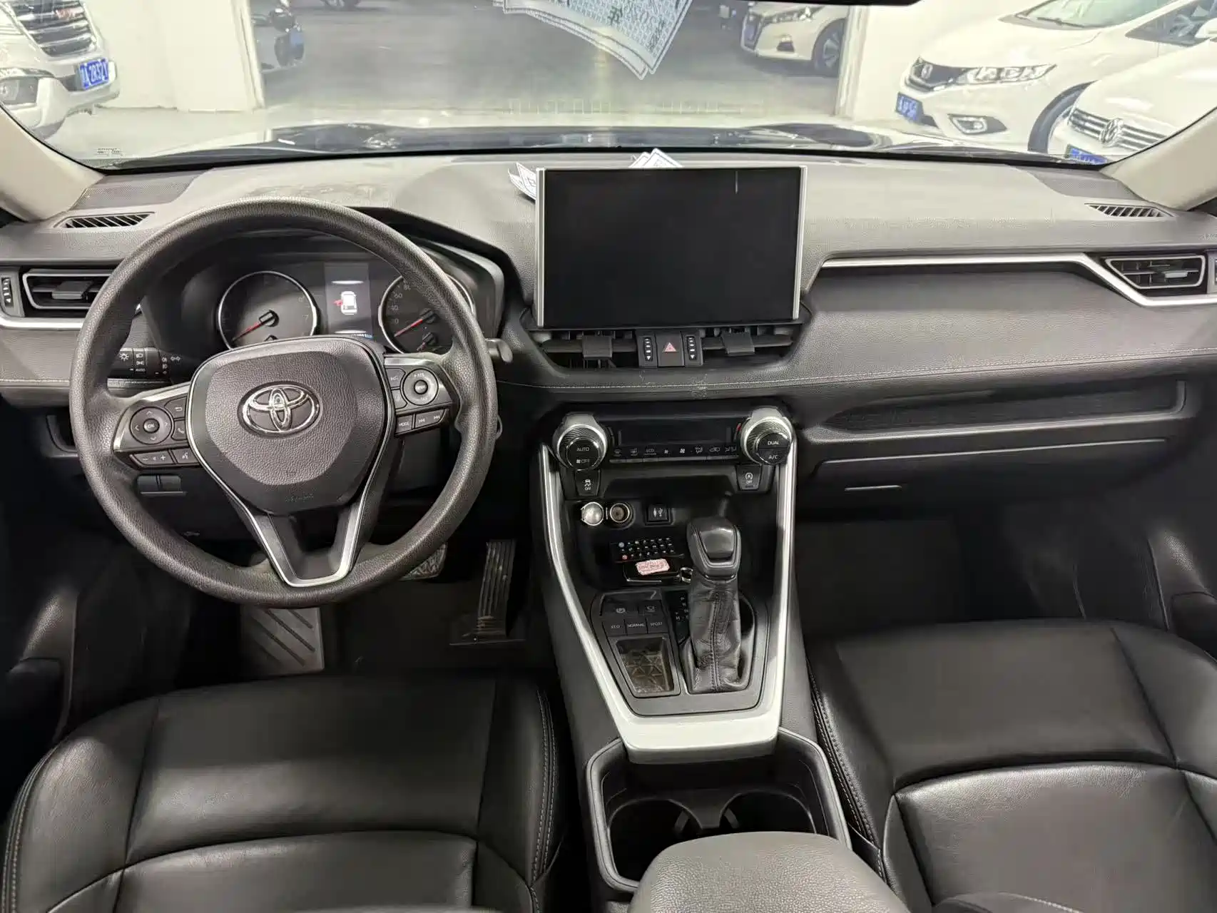 Фото 7 - Toyota Wildlander