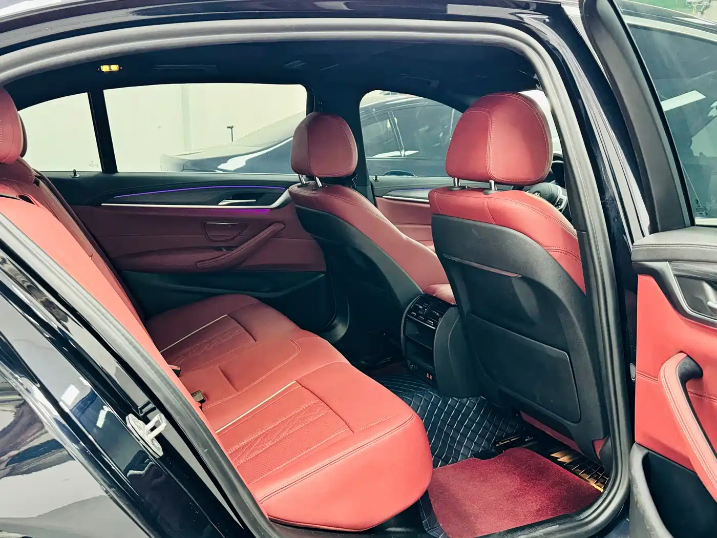 BMW 5 Series 2021 530Li Leading M Sport Package фото 15