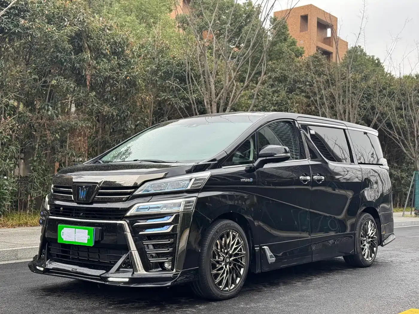 Toyota Vellfire 2021 Crown Hybrid 2.5L HV Premium Edition
