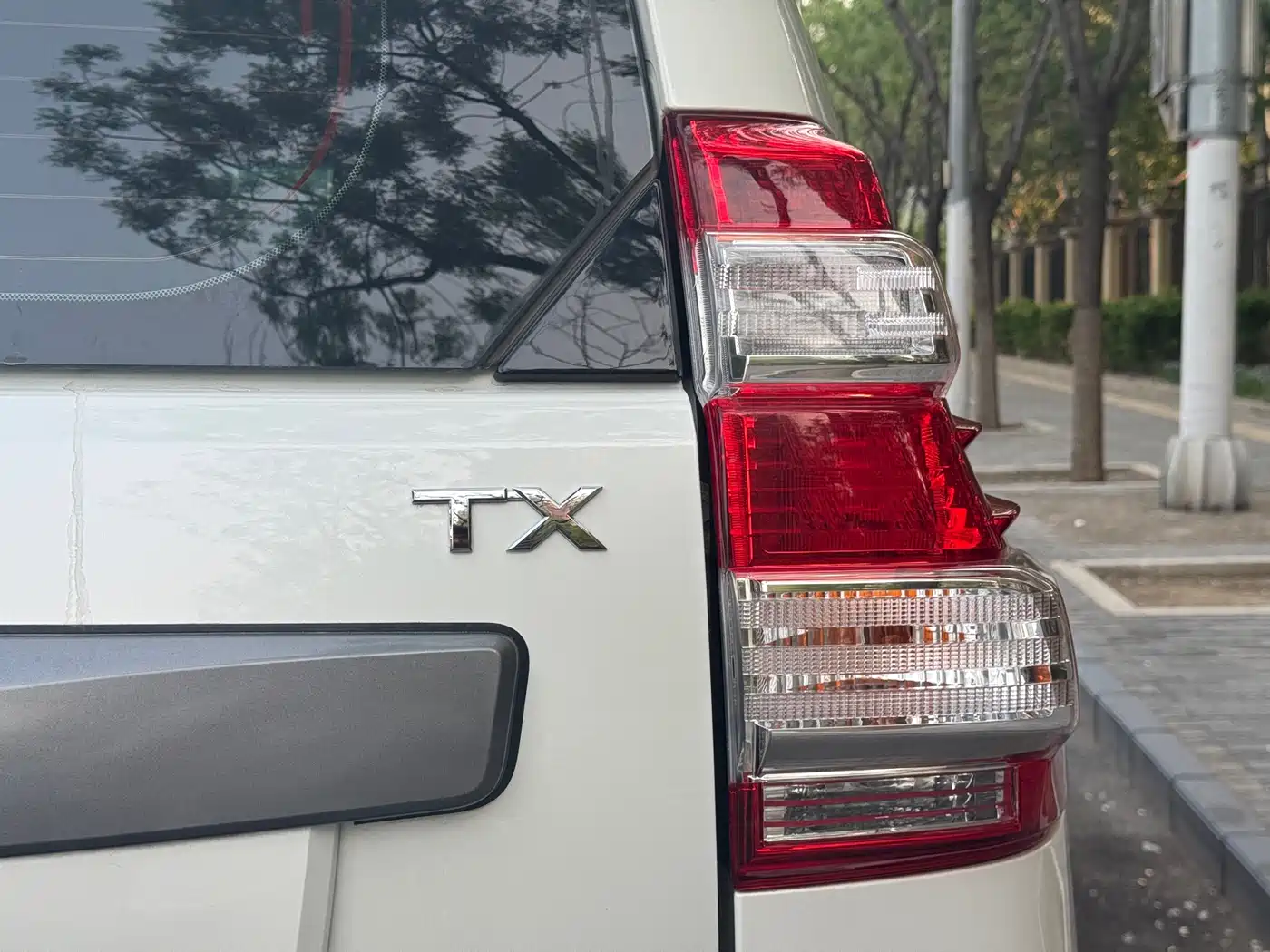 Toyota Prado 2016 2.7L Auto Luxury Edition фото 10