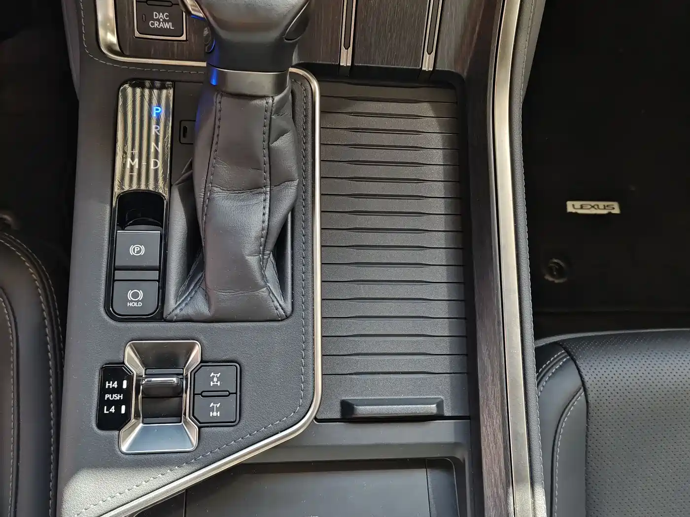 Lexus GX 2024 OVERTRAIL Summit Edition фото 14