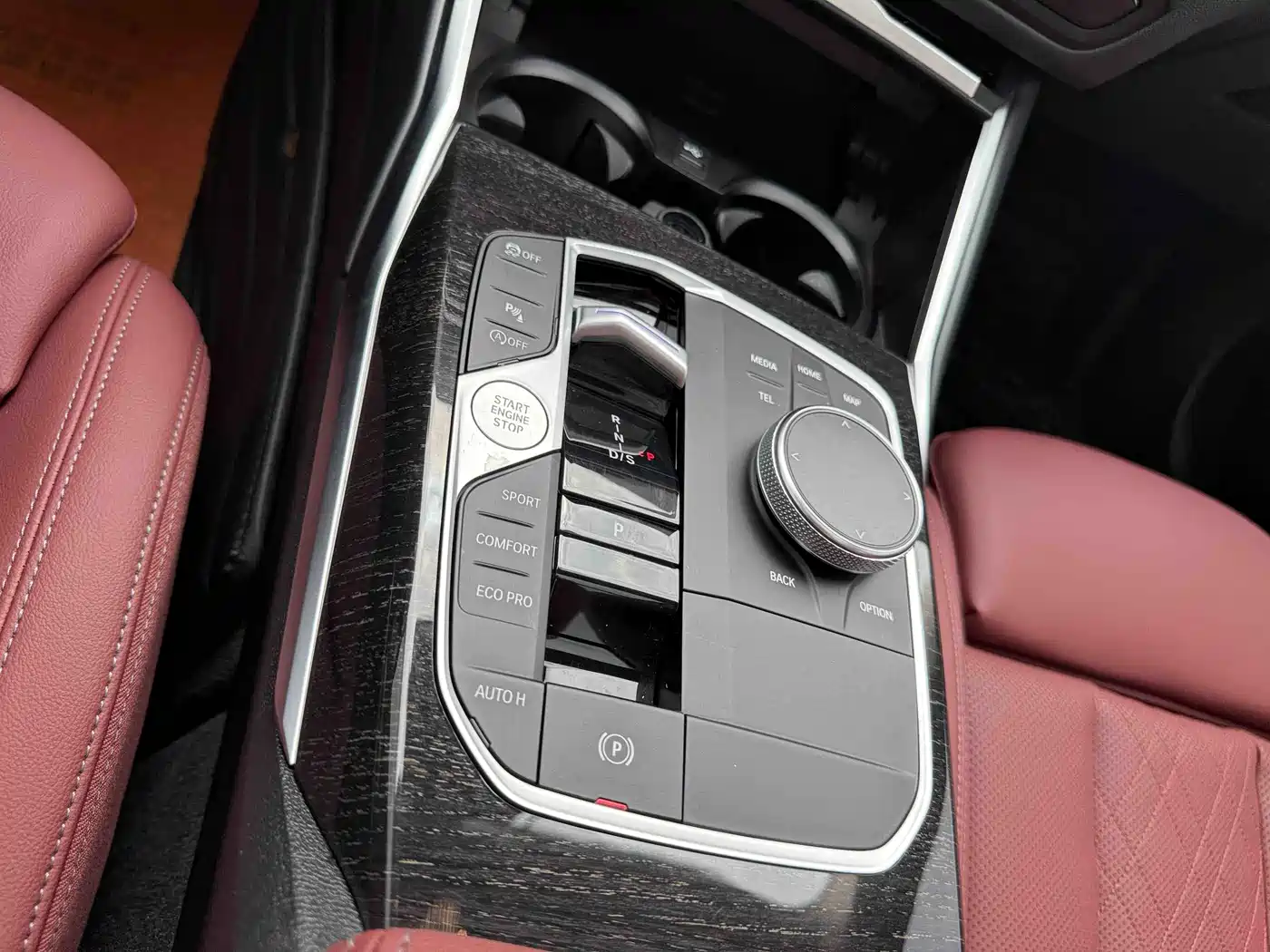 BMW 3 Series 2024 325Li M Sport Package фото 30