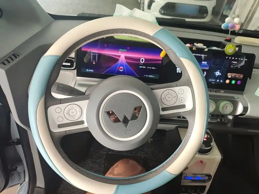 Wuling Motors Wuling Air ev 2022 2023 4-Seat Advanced Edition