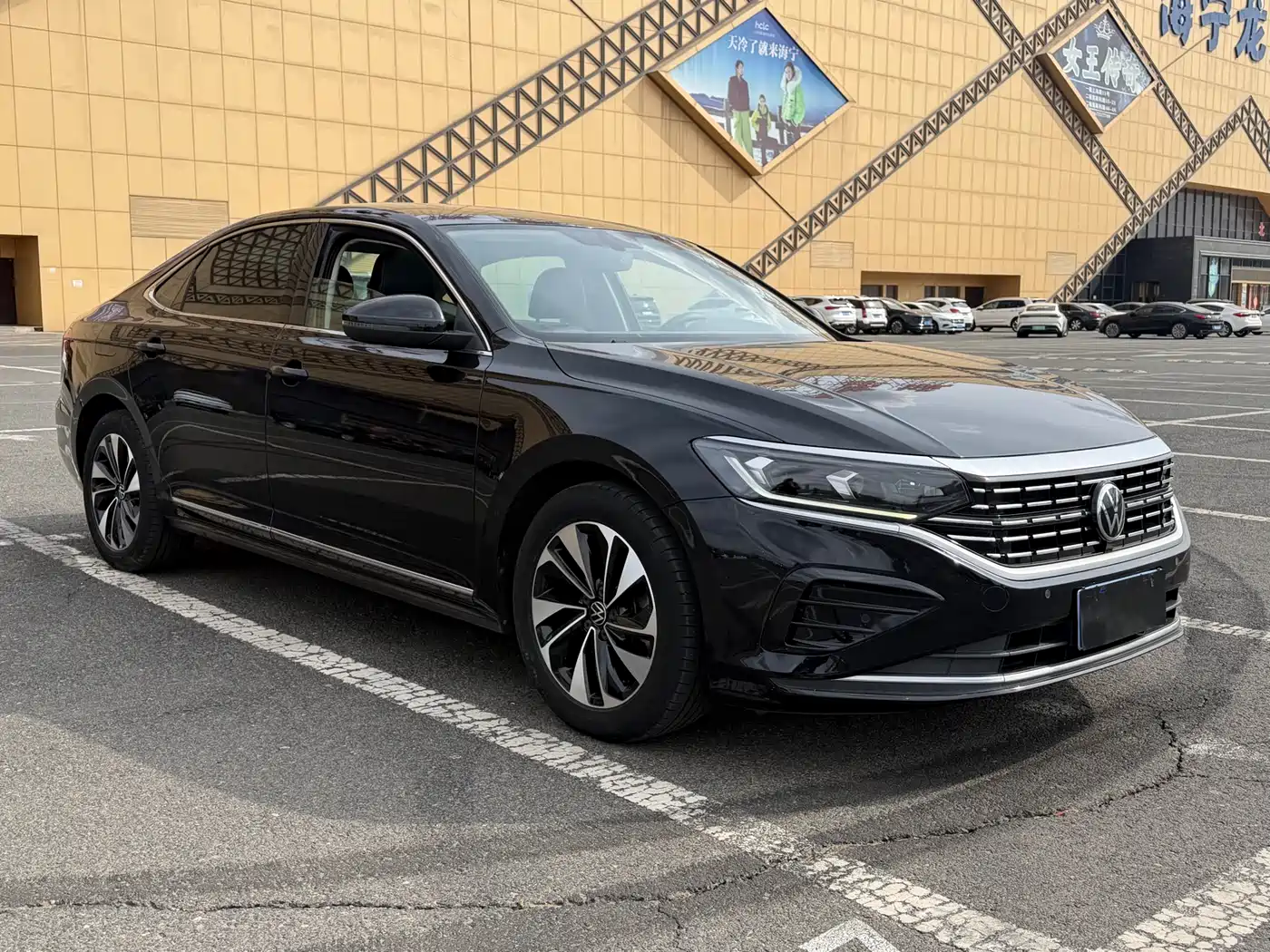 Volkswagen Passat 2022 280TSI Elite Edition фото 3