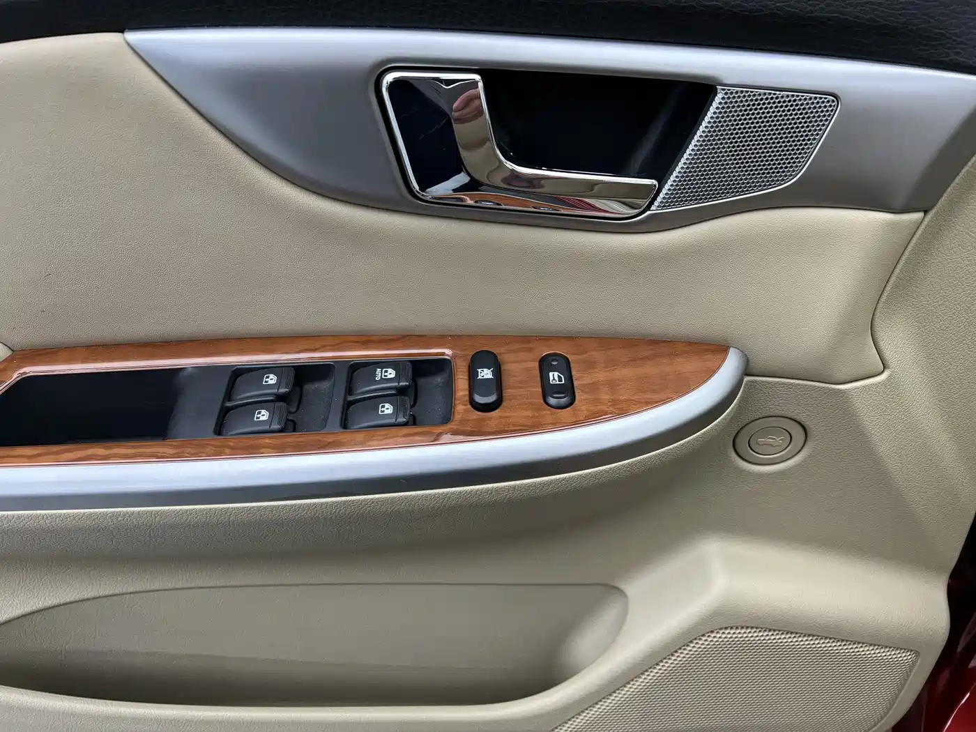 Buick Excelle 2011 1.6LX-AT фото 3