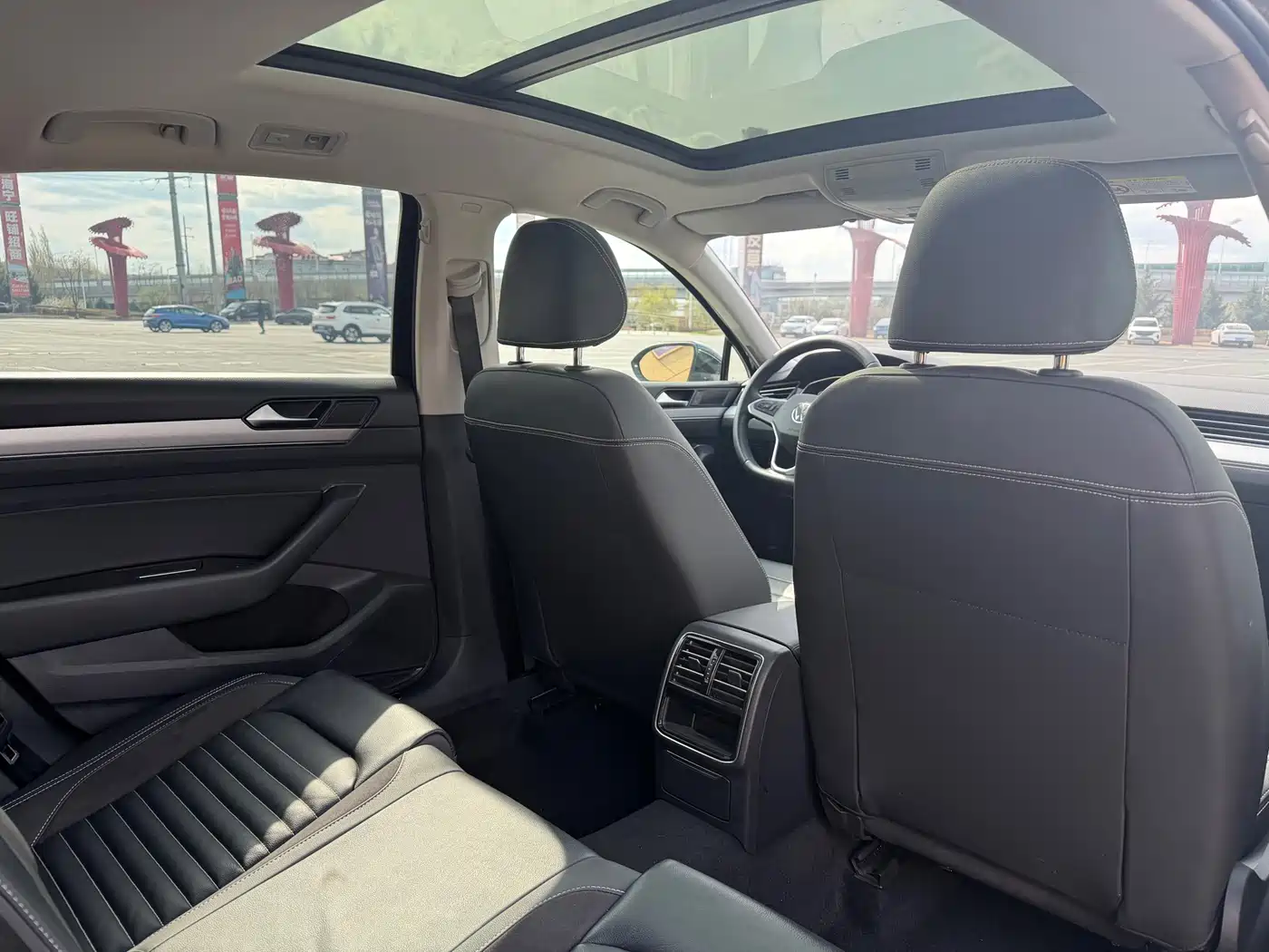 Volkswagen Magotan 2020 280TSI DSG Leading фото 18