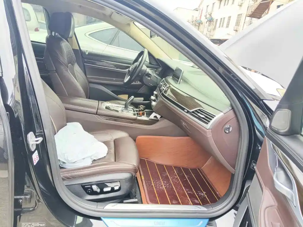 BMW 7 Series 2021 2019 Facelift 730Li Luxury Package