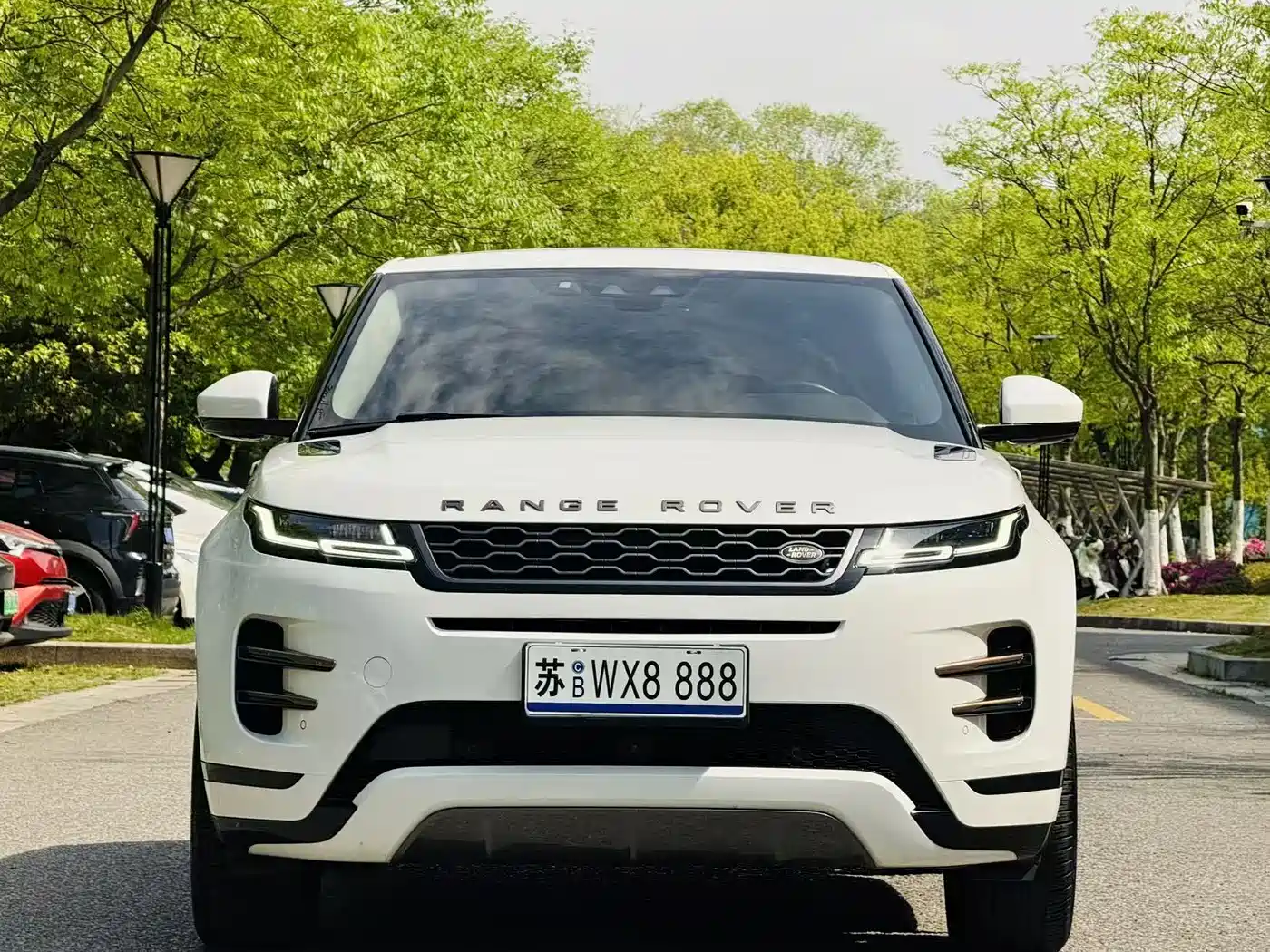 Land Rover Range Rover Evoque 2020 249PS R-DYNAMIC SE Sport Tech Edition фото 3