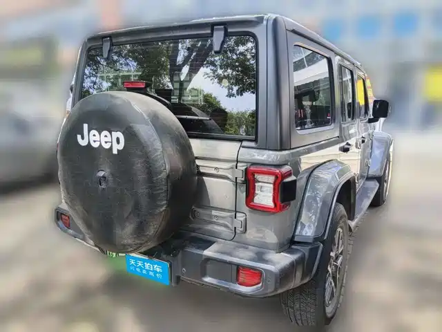 Jeep Wrangler 4xe 2021 4-Door 2.0T 4xe Sahara — фото 2