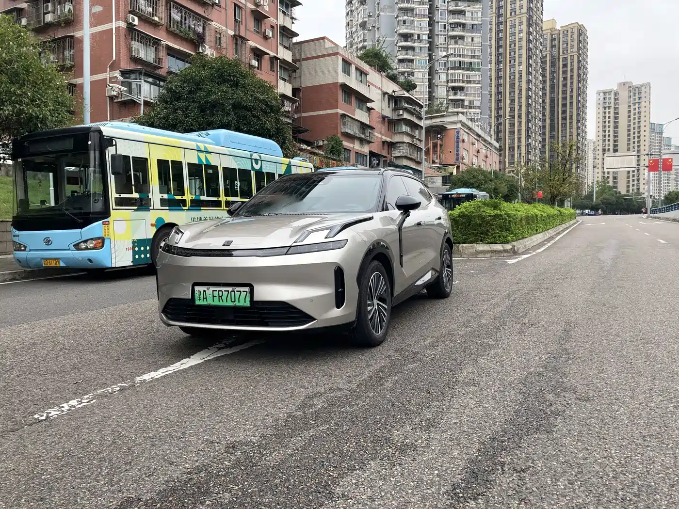 LYNK 08 EM-P