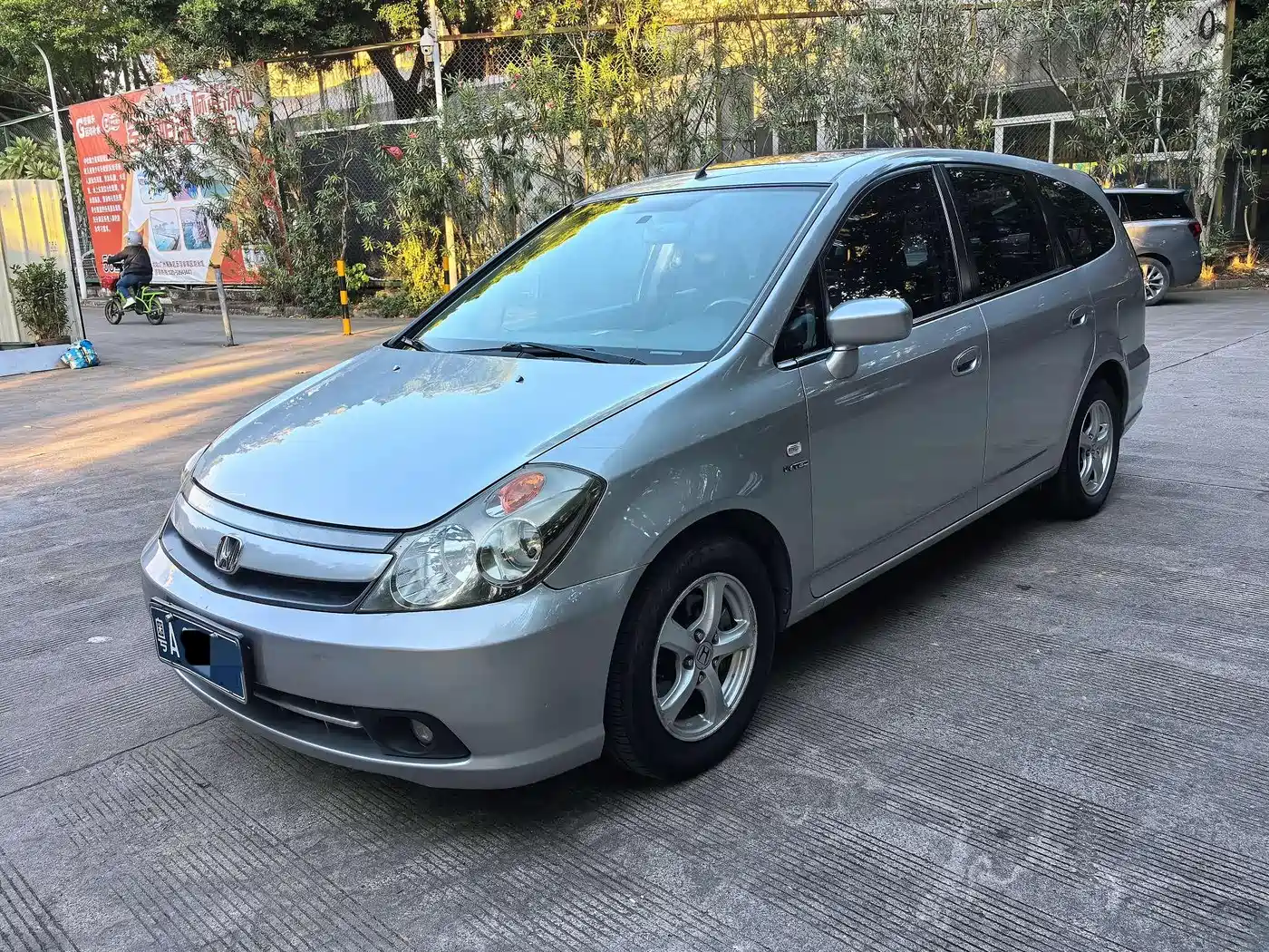 Honda Stream 2004 2.0 AT