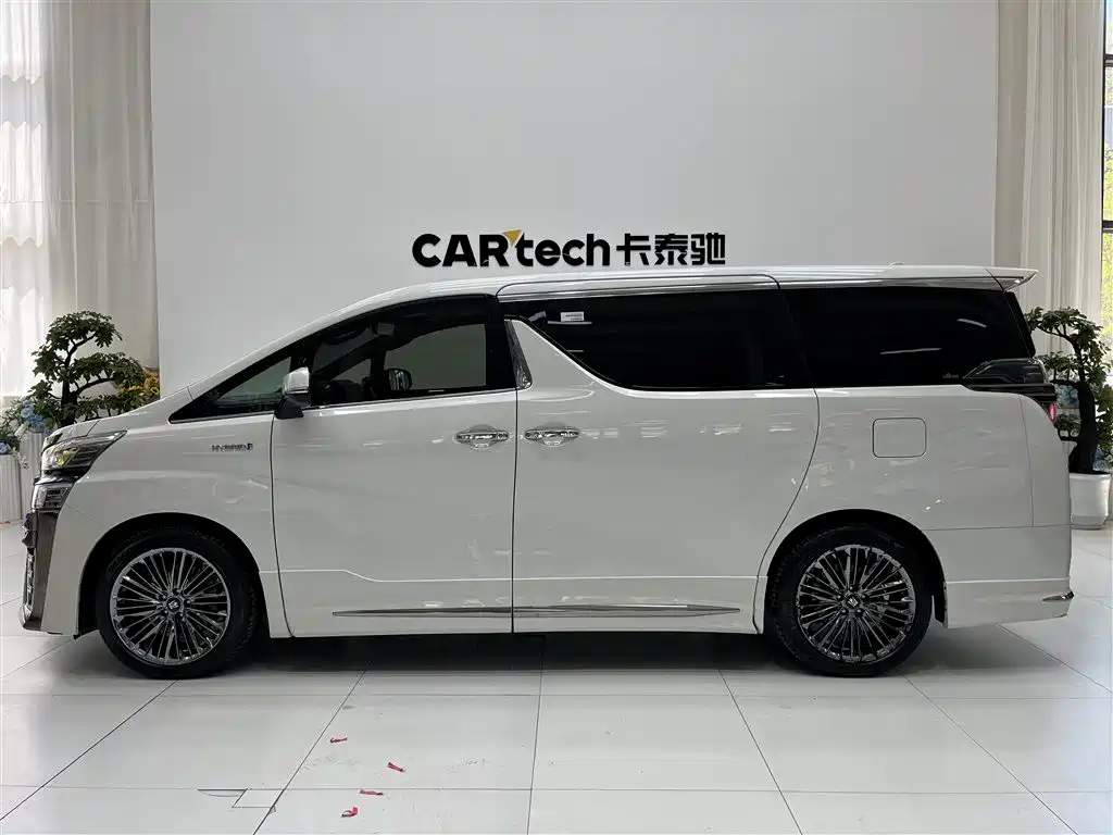 Toyota Vellfire 2023 Crown Hybrid 2.5L HV Ultimate фото 20