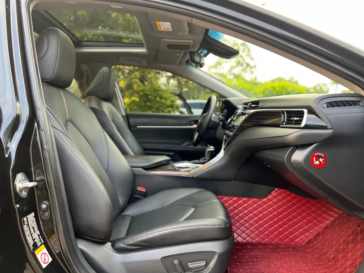 Toyota Camry 2018 2.5G Luxury Edition фото 13