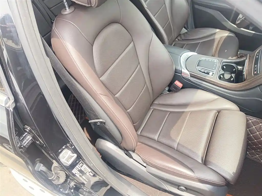 Mercedes-Benz GLC 2022 Facelift II GLC 260 L 4MATIC Sport Model фото 25