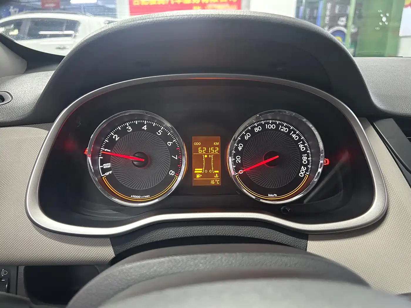 Chevrolet Sail 2015 Sail 3 1.5L Manual Ideal Sunroof Edition фото 9